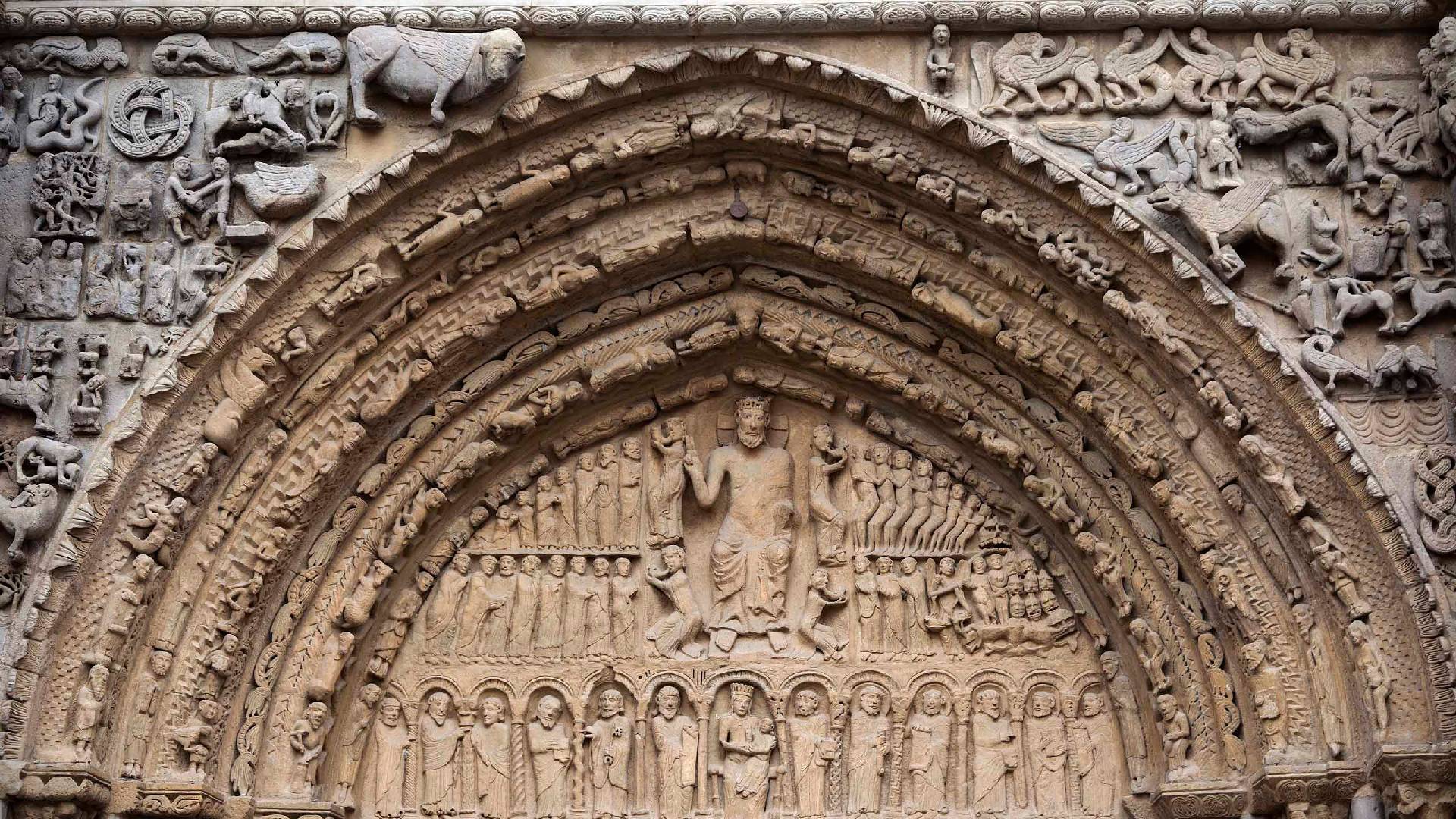 portada románica de la iglesia de Santa María la Real de Sangüesa